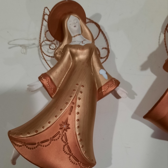 Russ Golden Renaissance Angels - Picture 2 of 9